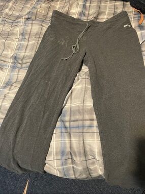 Spalding Black Pullover Sweatshirt with Logo Tag